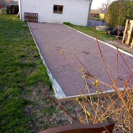 Homestay Les Vignes D'ygrande Ygrande